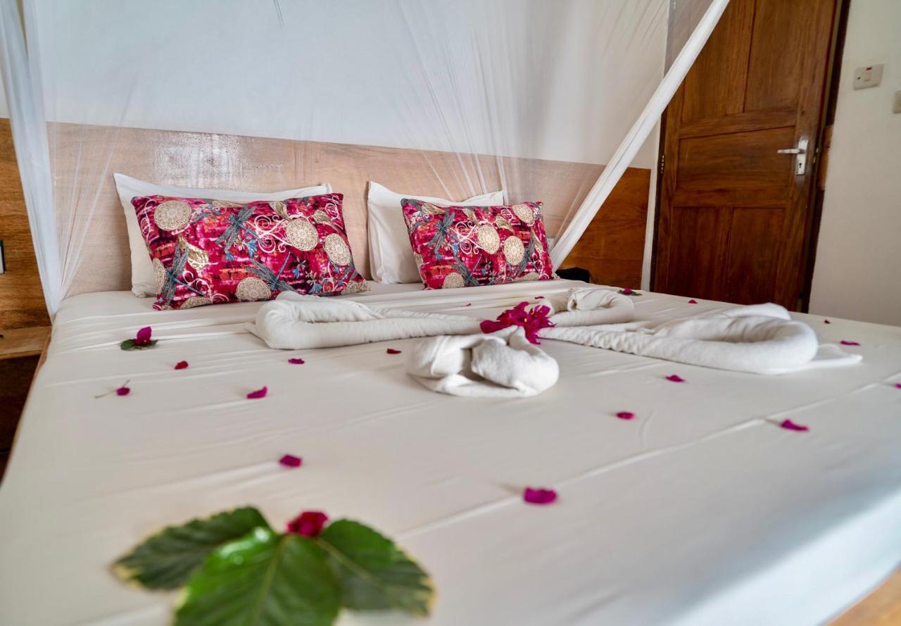 Sunrise Bed & Breakfast Jambiani  Bagian luar foto