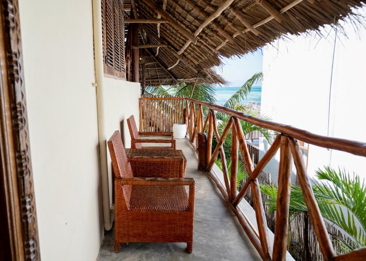 Sunrise Bed & Breakfast Jambiani  Bagian luar foto
