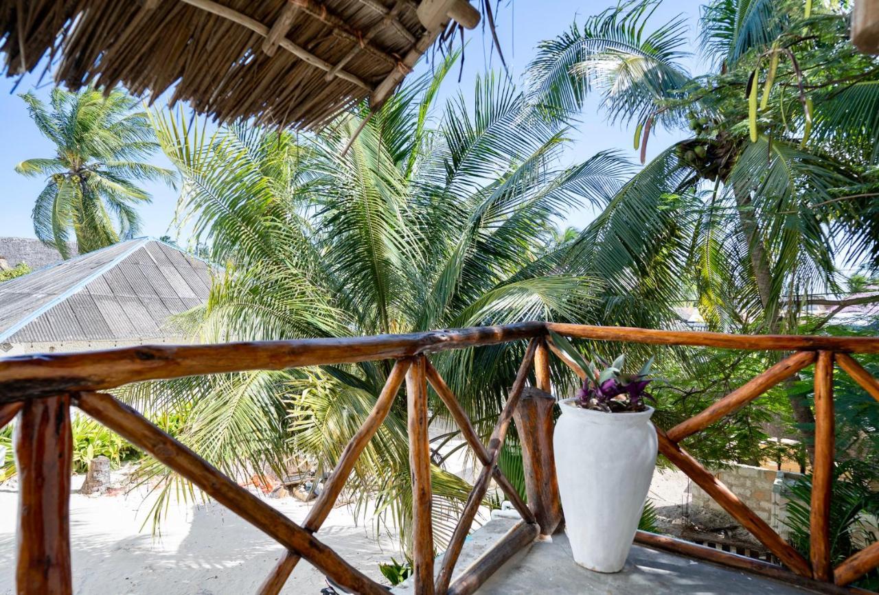 Sunrise Bed & Breakfast Jambiani  Bagian luar foto